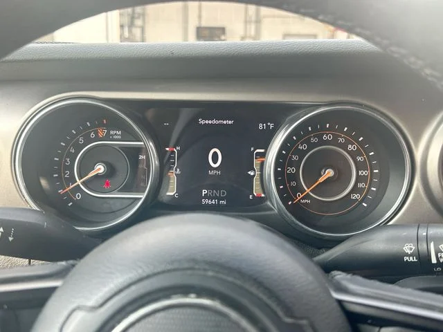 Used 2018 Silver Jeep Sport S image 17