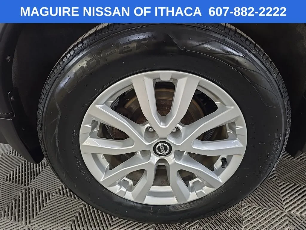 Used 2018 Gray Nissan SV image 14