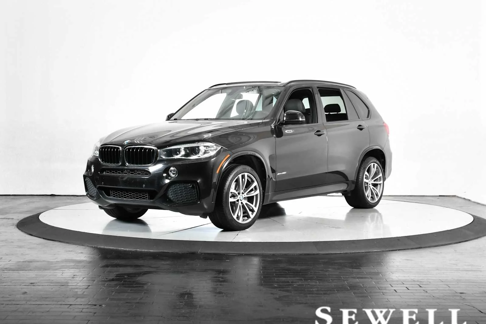 2017 BMW X5 xDrive35i's photo