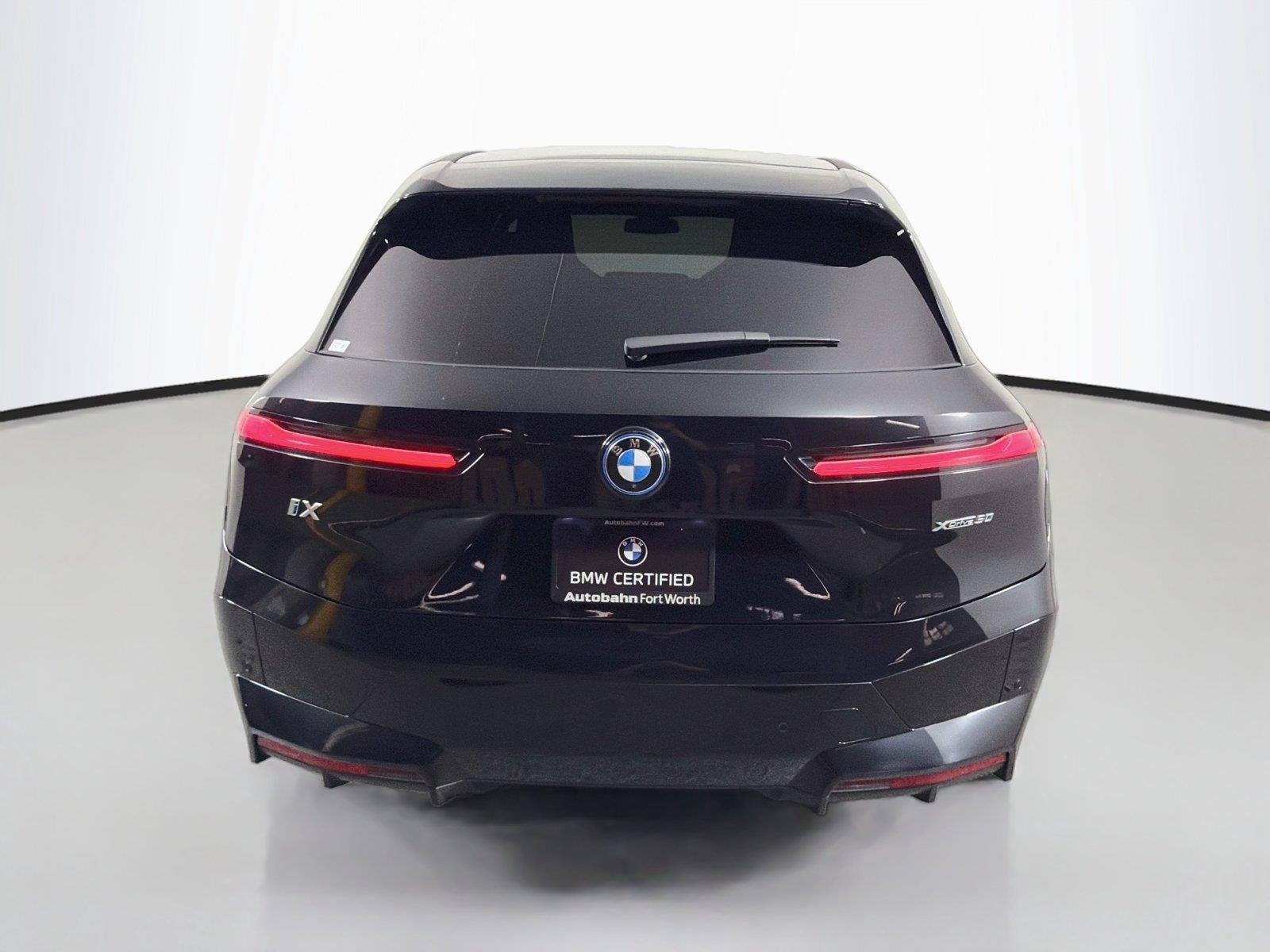 Used 2024 Black Sapphire Metallic BMW xDrive50 image 6