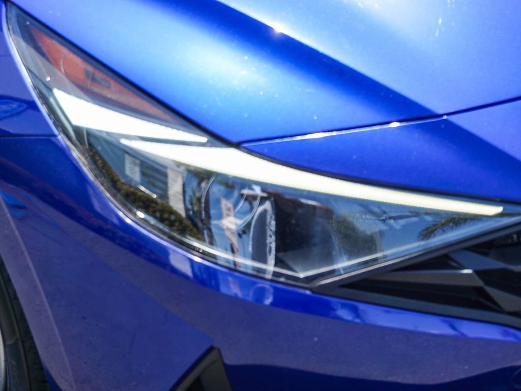 Used 2023 Blue Hyundai SE image 10