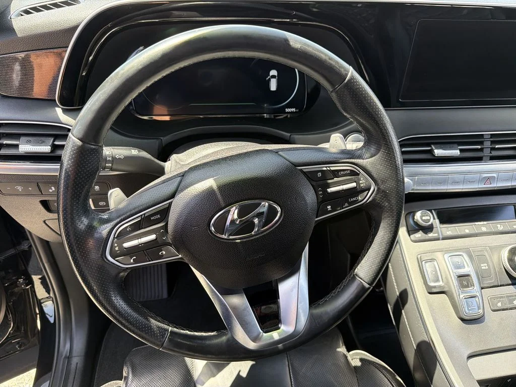 Used 2022 Black Hyundai Calligraphy image 11