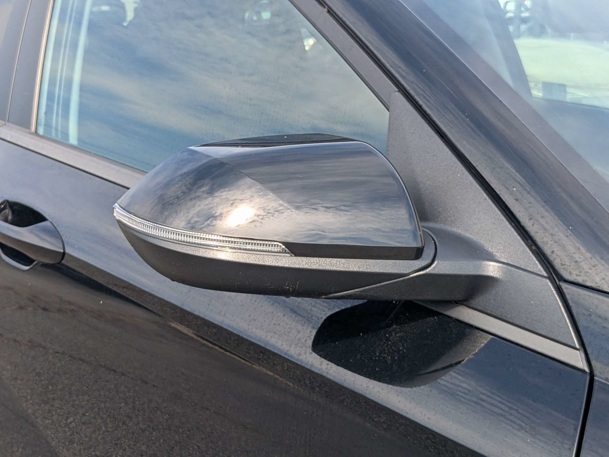 Used 2025 Black Hyundai SEL image 11