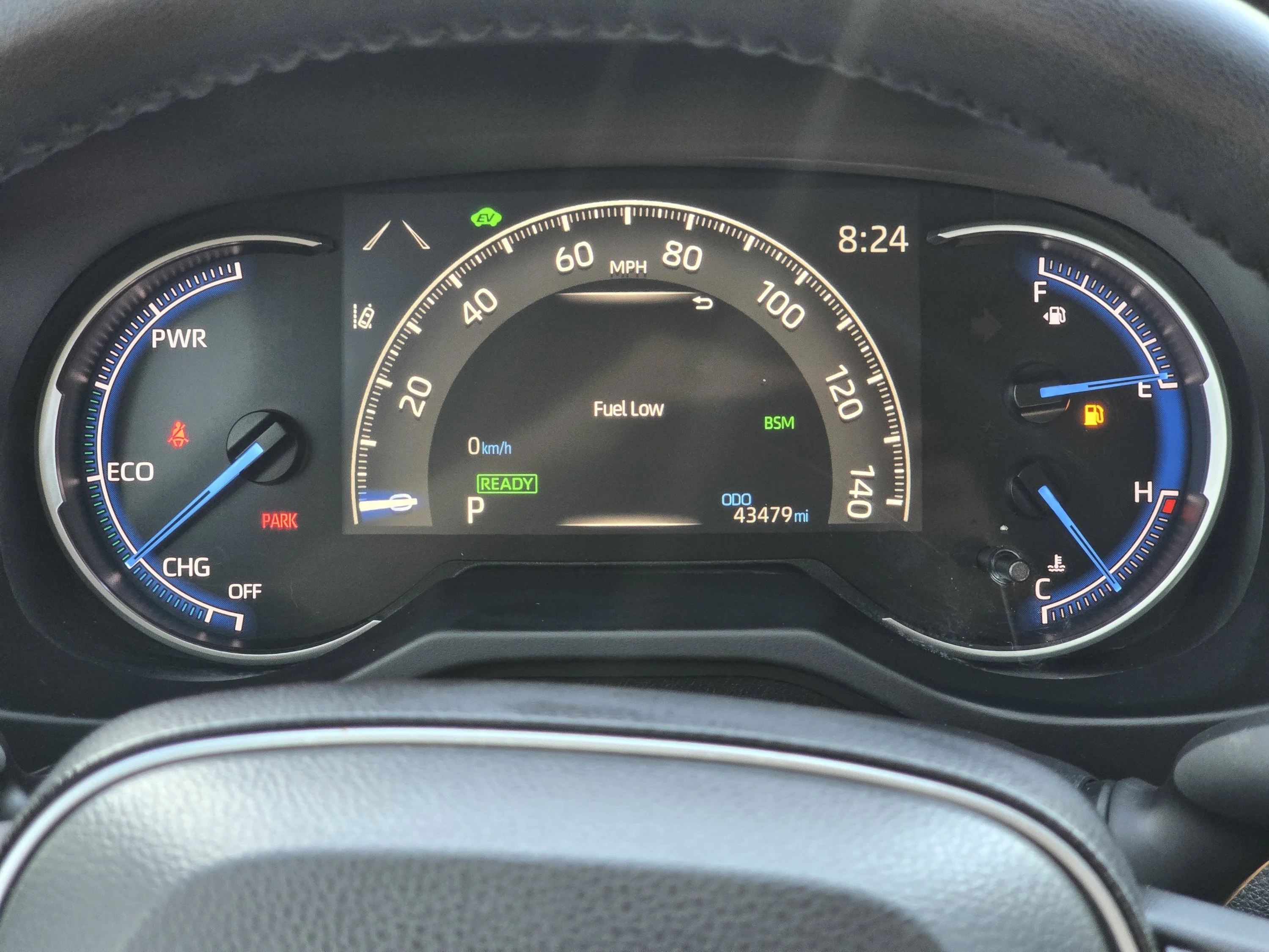 Used 2025 Ruby Flare Pearl Toyota XLE Premium image 13