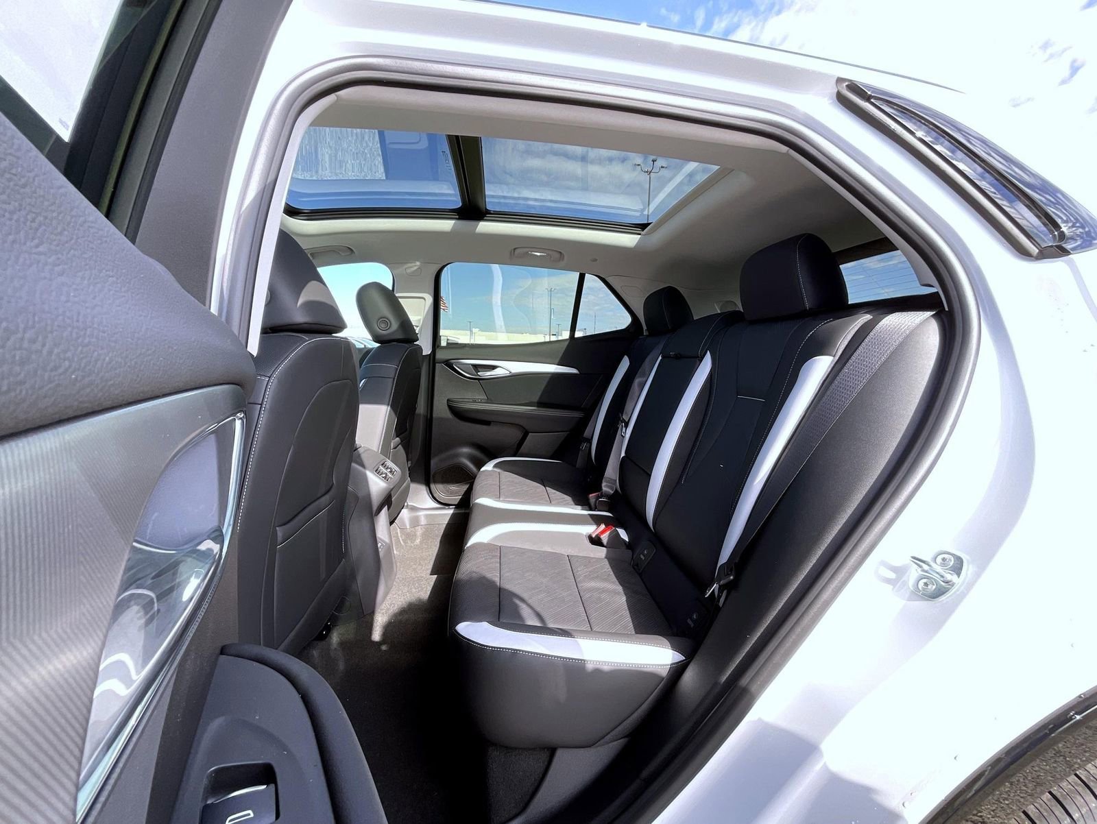 2026 Buick Envision Sport Touring - Photo 19