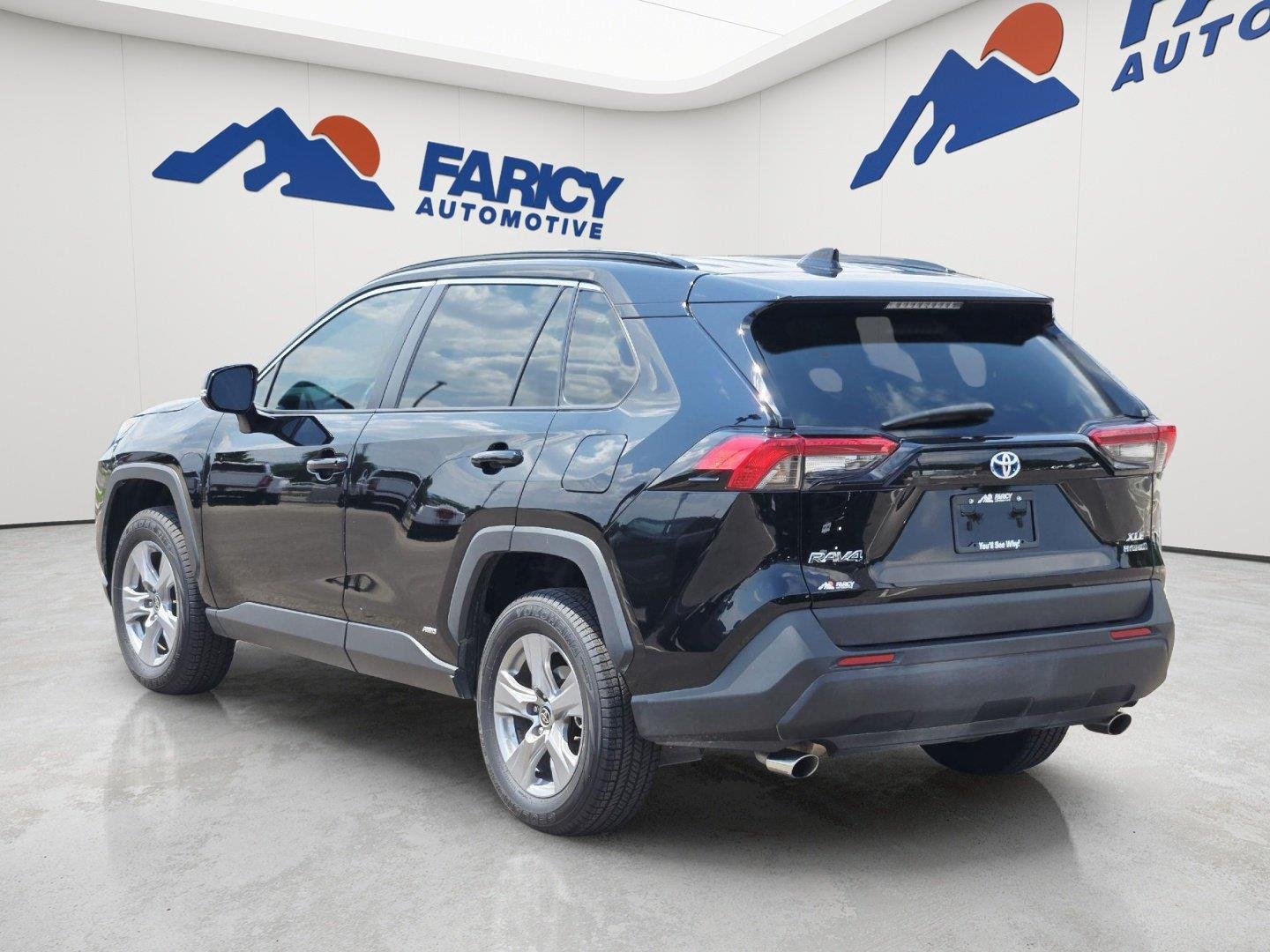 Certified Used 2022 Midnight Black Metallic Toyota Hybrid XLE image 6