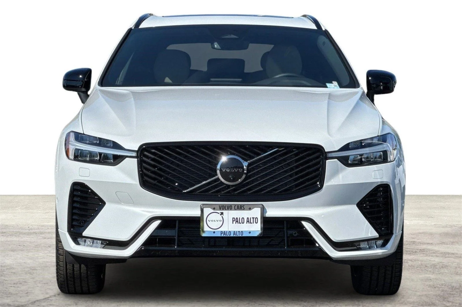 2026 Volvo XC60 Plus - Photo 12