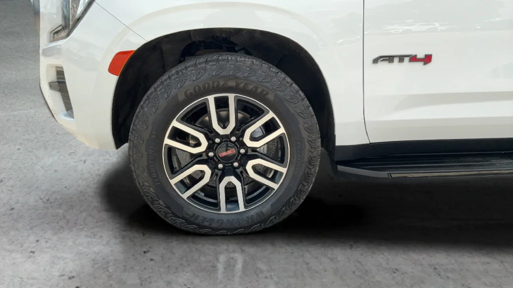 2024 GMC Yukon AT4 - Photo 26
