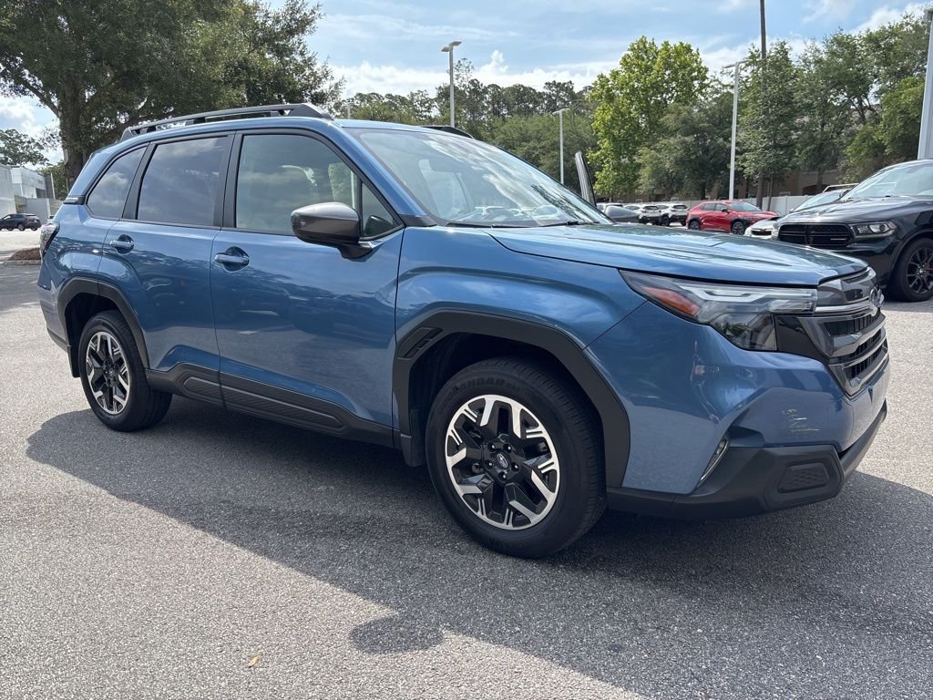2025 Subaru Forester Premium's photo