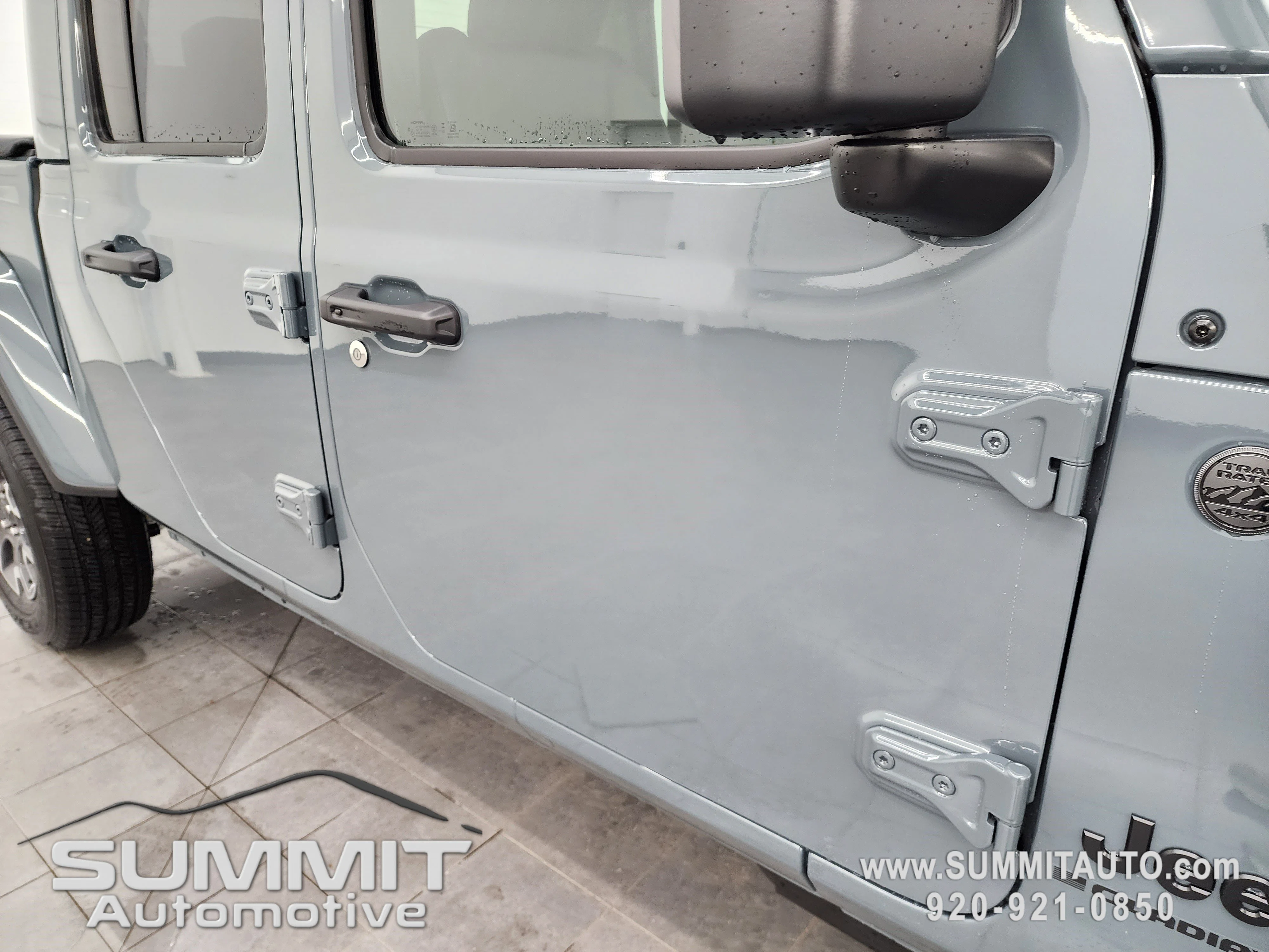 New 2026 Anvil Clear-Coat Exterior Paint Jeep Sahara image 24