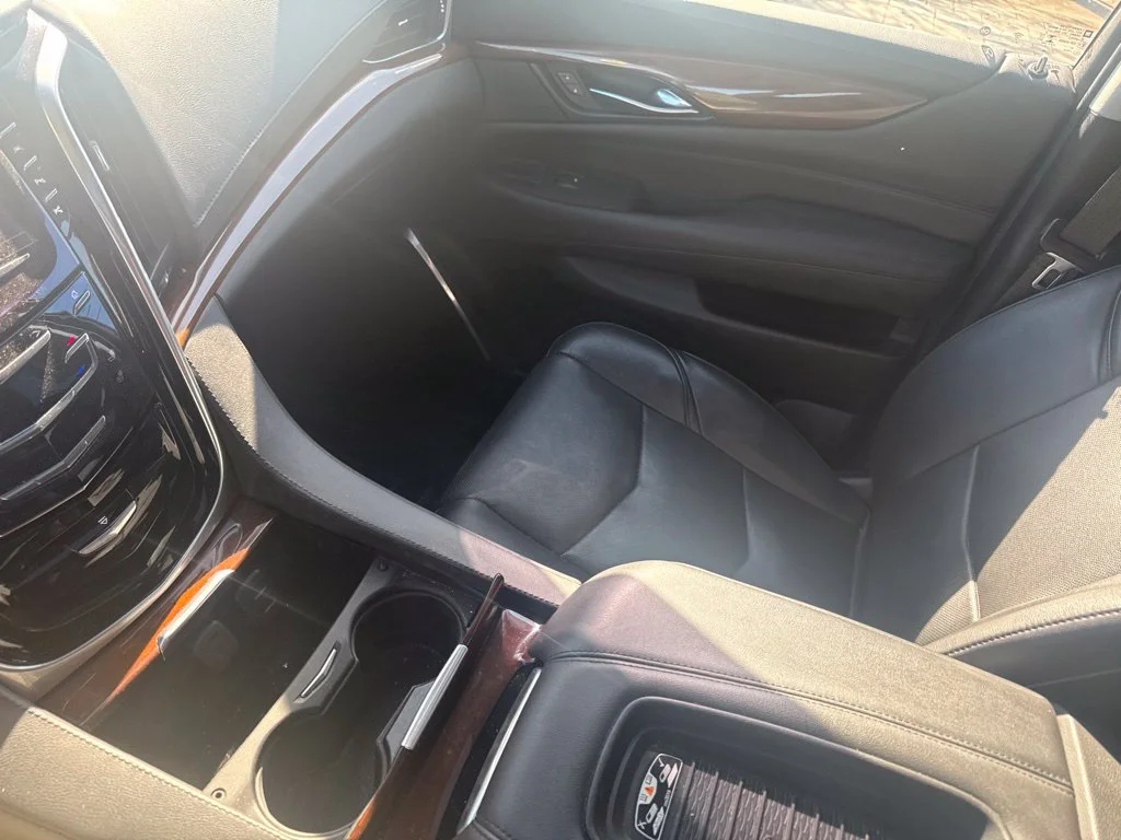 Used 2020 Black Raven Cadillac Luxury image 20