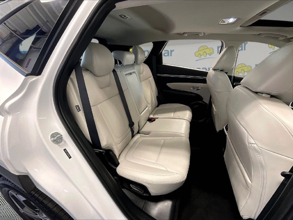 Used 2024 White Hyundai SEL image 16