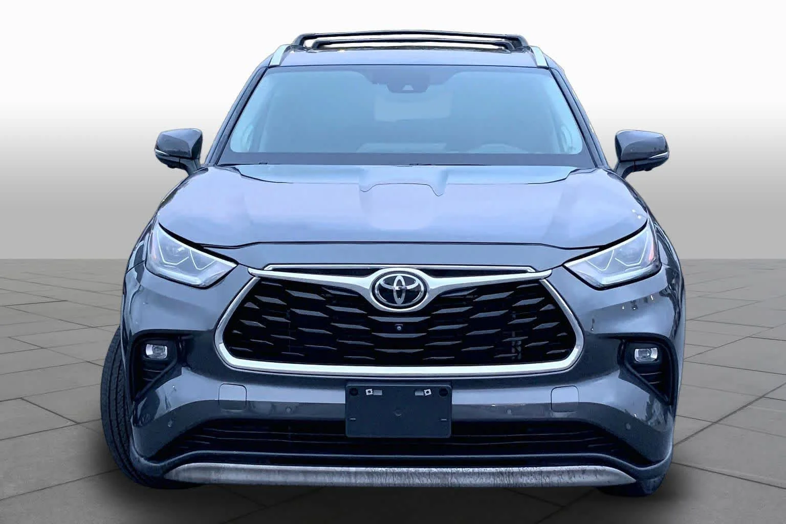 Used 2023 Magnetic Gray Metallic Toyota Platinum image 4