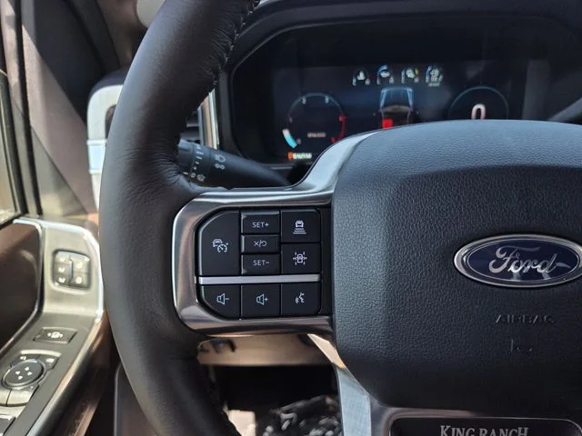 New 2026 Star White Metallic Tri-Coat Ford F-250® King Ranch® image 45