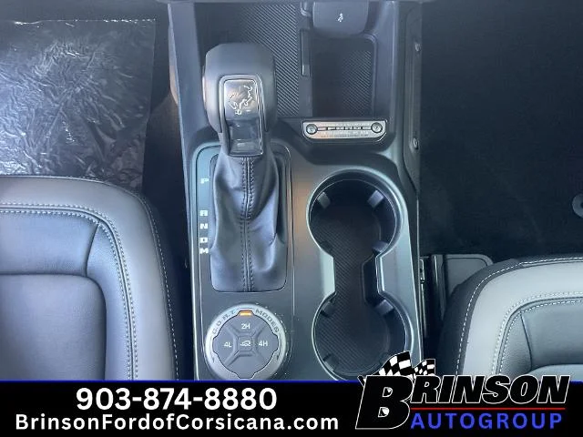 New 2026 Shadow Black Ford Outer Banks® image 35