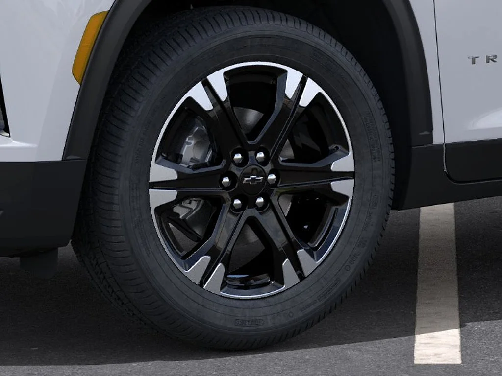 New 2027 Summit White Chevrolet LT image 10