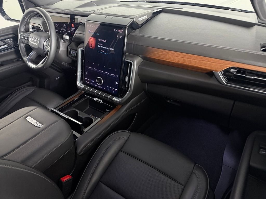 Used 2025 Onyx Black GMC Denali image 13
