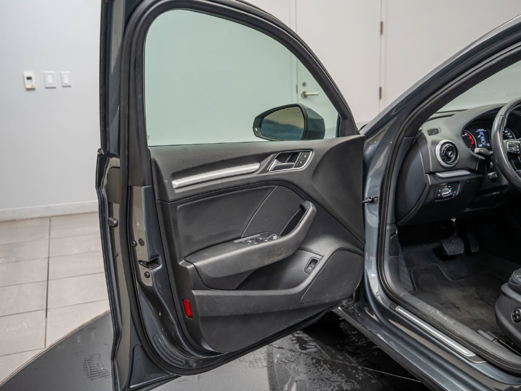 Used 2018 Monsoon Gray Metallic Audi 2.0T Premium image 26