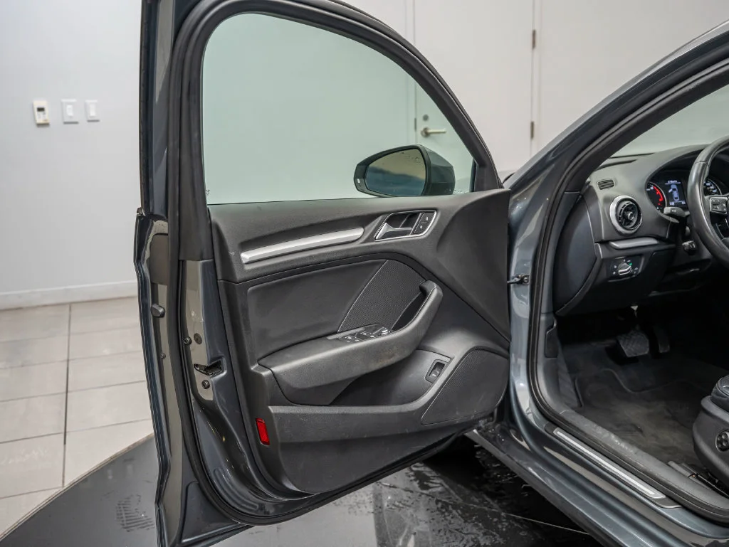Used 2018 Monsoon Gray Metallic Audi 2.0T Premium image 26