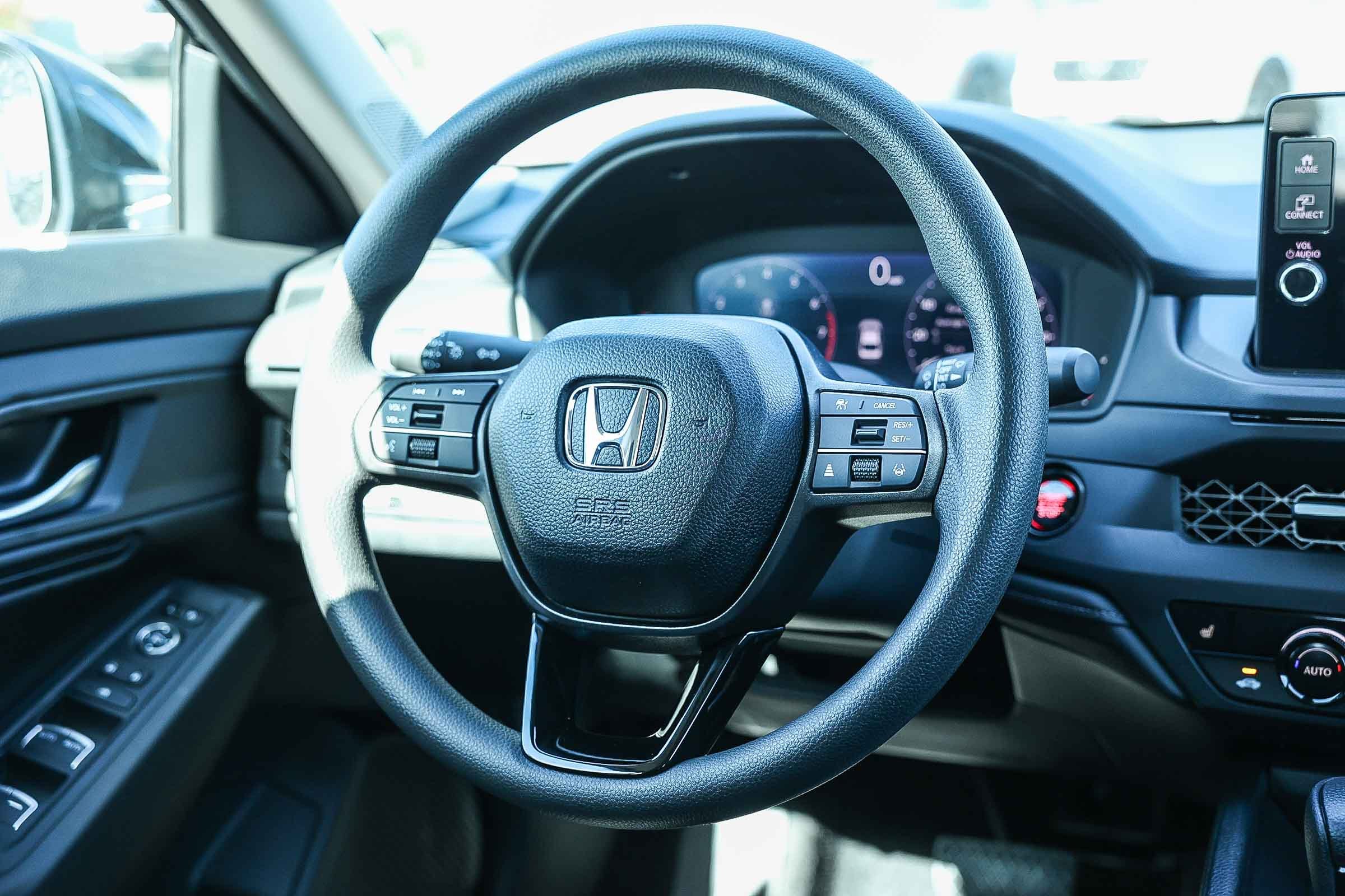 New 2026 Urban Gray Pearl Honda SE CVT image 16