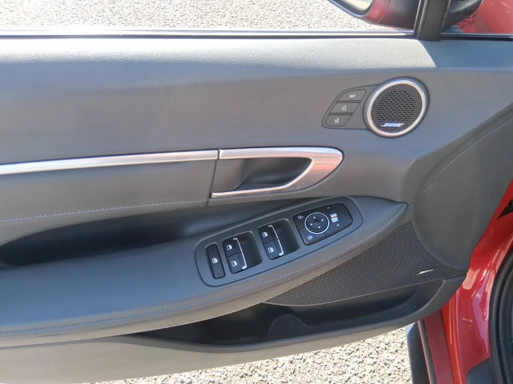 Used 2021 Red Hyundai Limited image 9