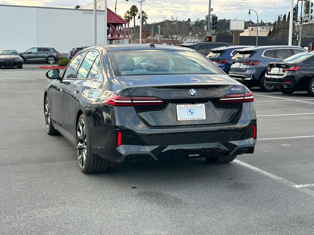 New 2026 Black Sapphire Metallic BMW 530i image 3