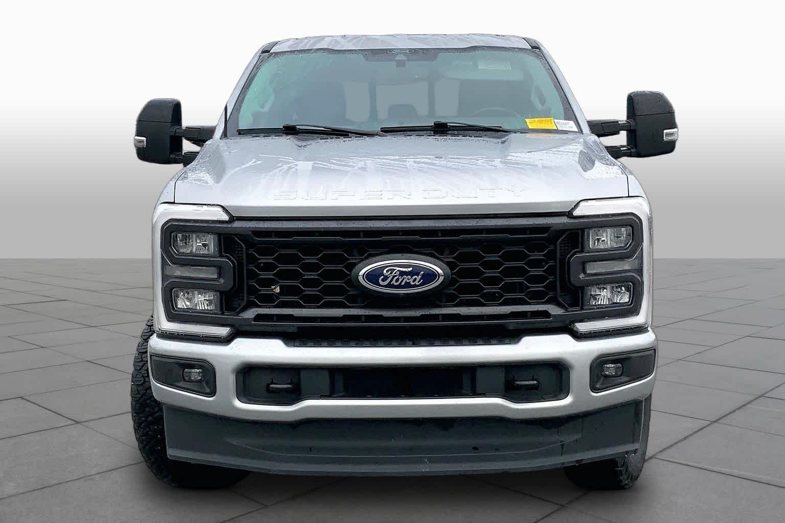 Used 2024 Iconic Silver Metallic Ford LARIAT image 4