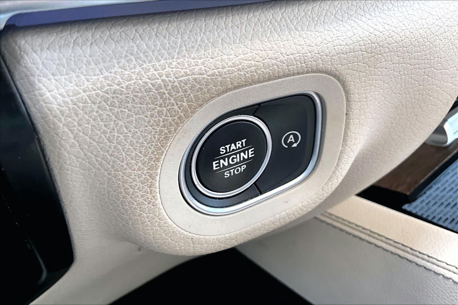 Used 2021 Lunar Blue Metallic Mercedes-Benz GLS 450 image 34