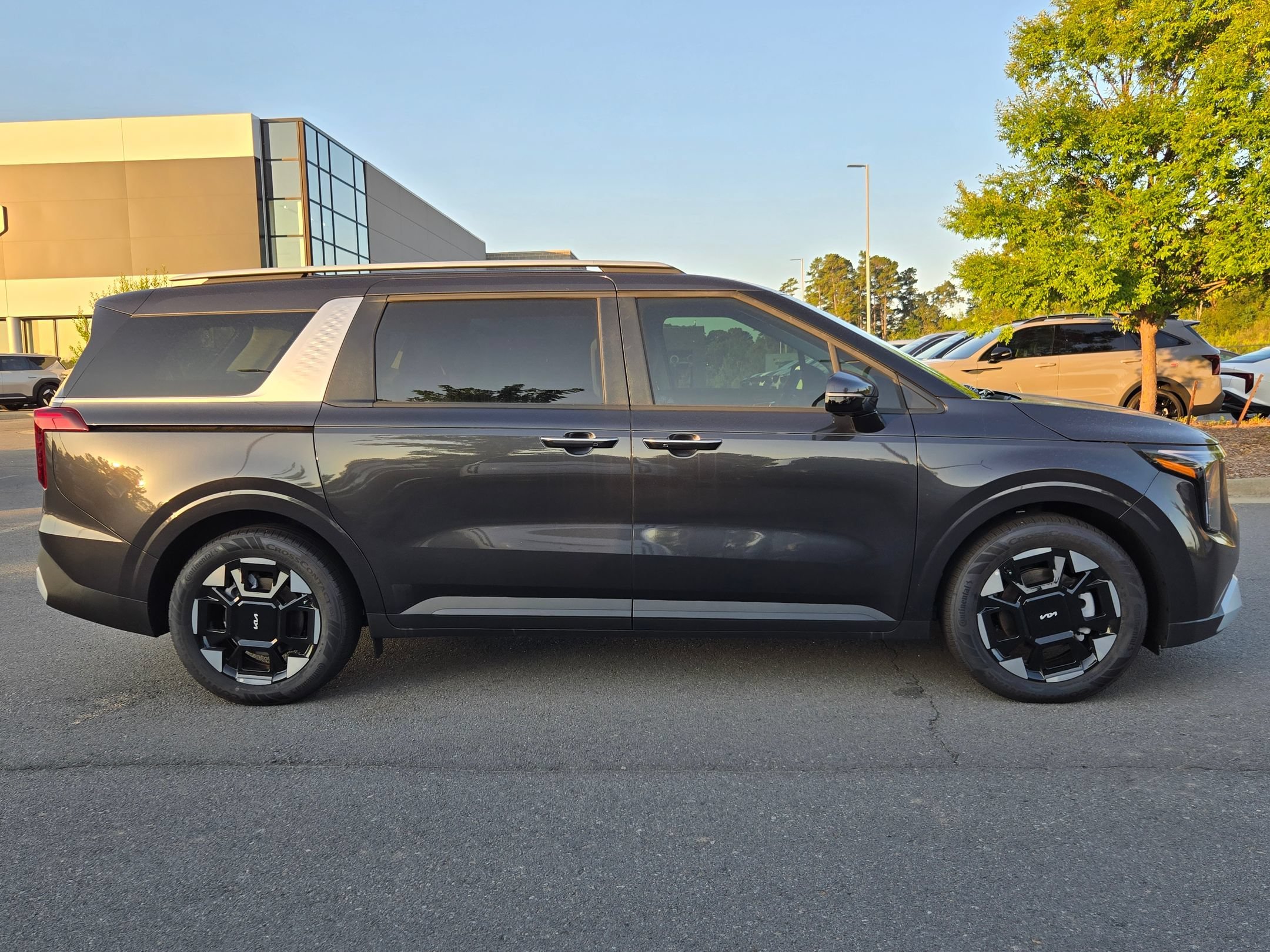 New 2026 Panthera Metal Kia EX image 8