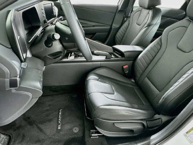 New 2026 White Hyundai SEL Sport image 9