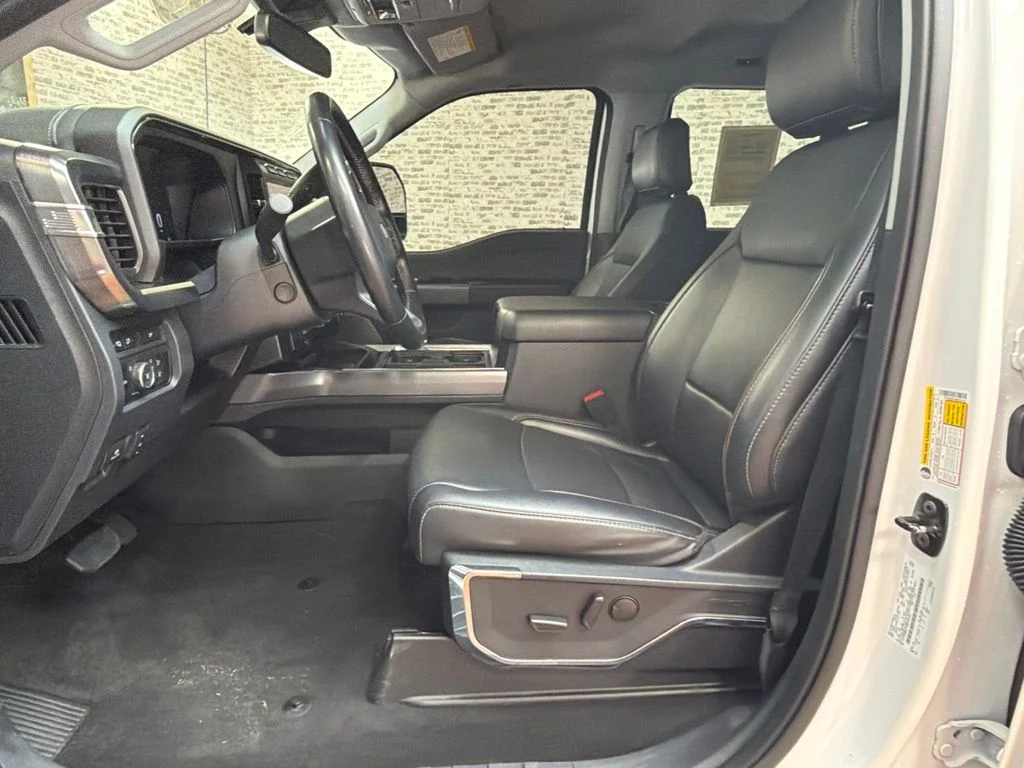 Used 2024 White Ford Lariat image 24