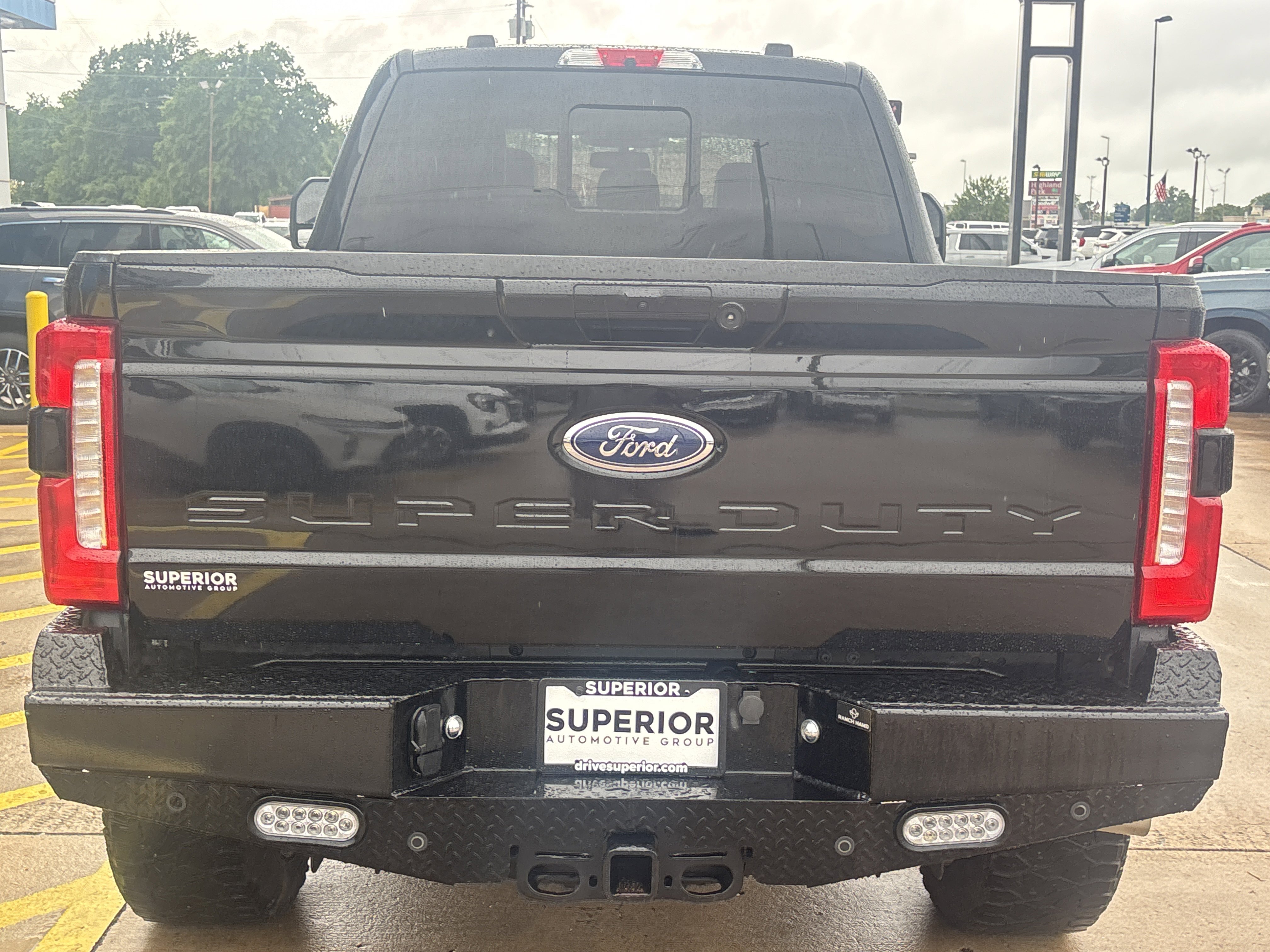 Used 2023  Ford XL image 4