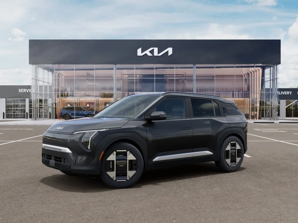 New 2027 Interstellar Gray Kia Wind image 3