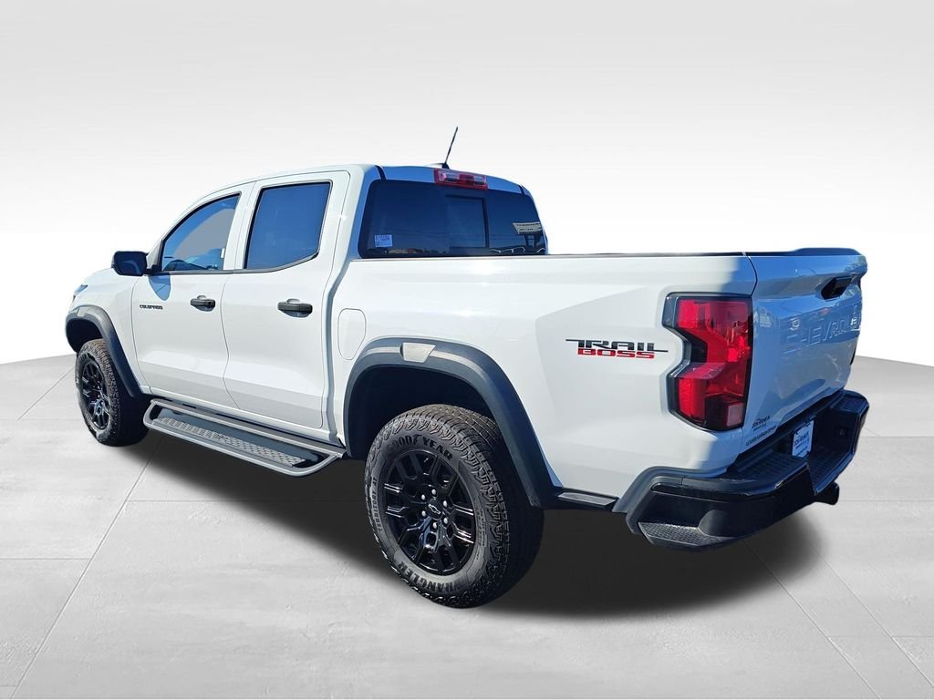 Used 2024 White Chevrolet Trail Boss image 4