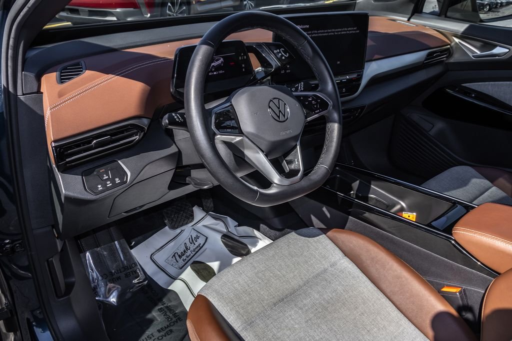 Used 2023 Blue Volkswagen Pro image 15