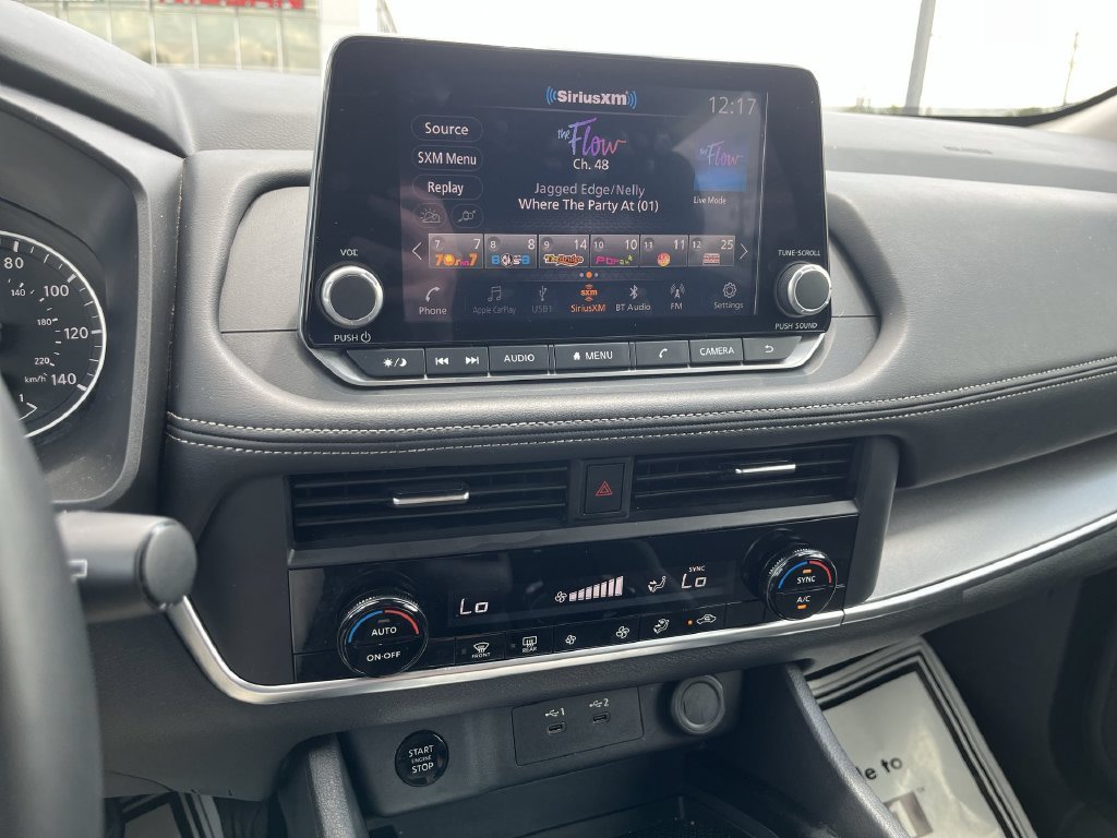 Used 2025 Silver Nissan SV image 16