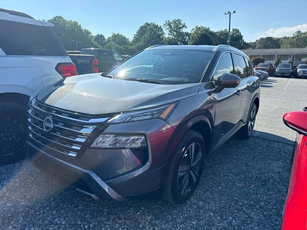 Used 2026 Gray Nissan SL image 1