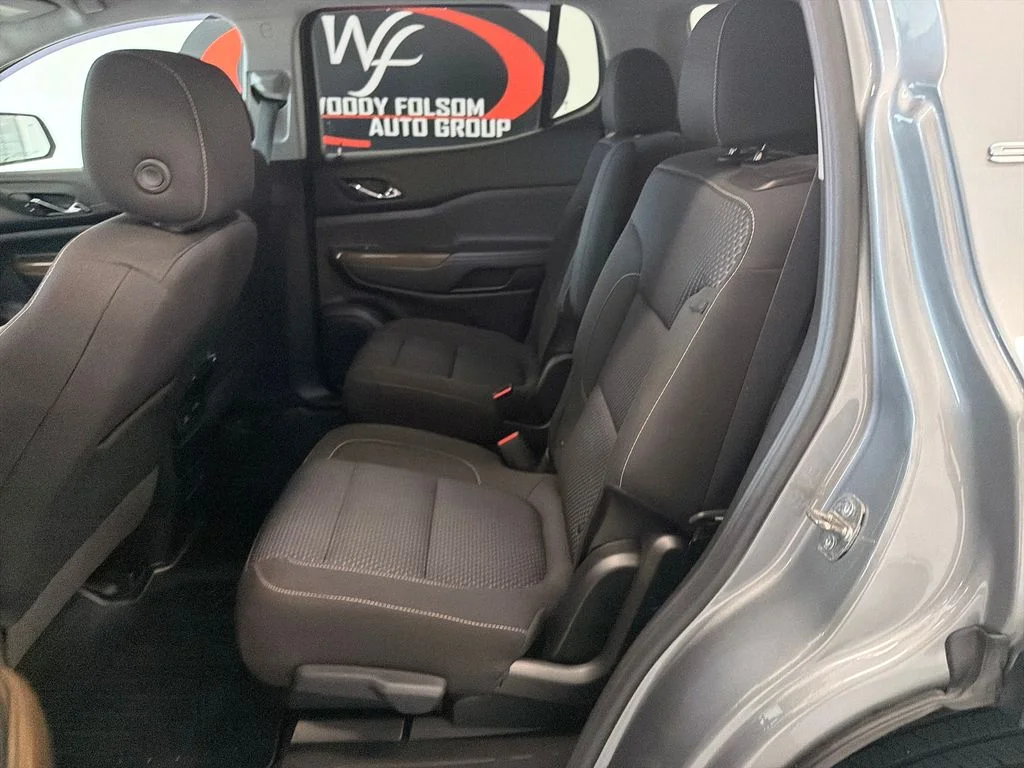 Used 2023 Silver GMC SLE image 15