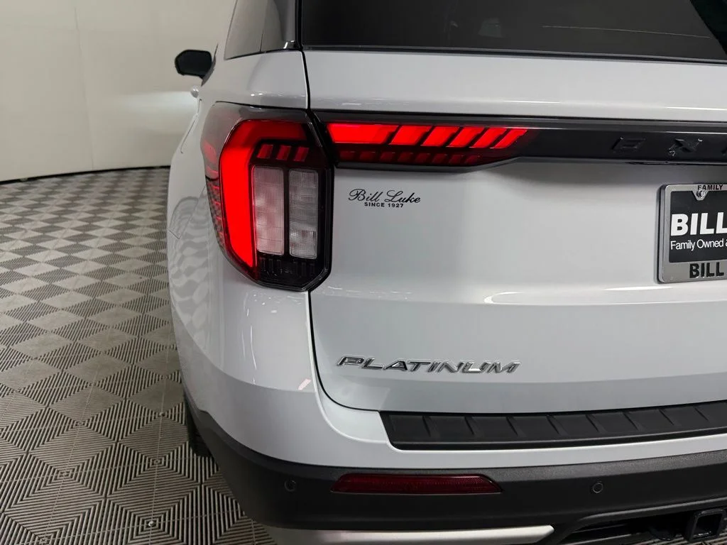 Used 2025 White Ford Platinum image 13