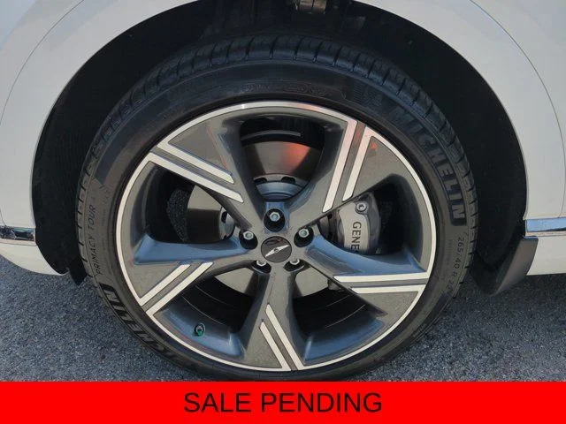 Used 2025 White Genesis 2.5T Prestige image 11