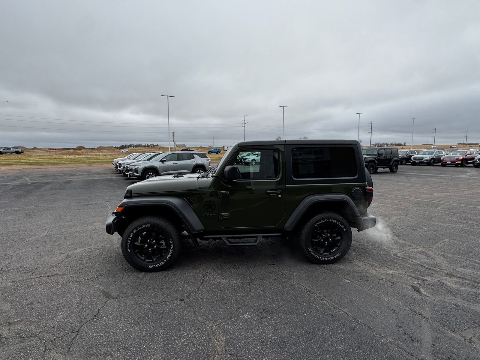 Used 2021  Jeep Willys image 12