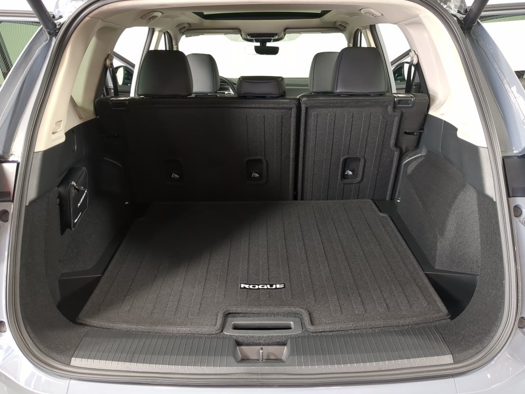 New 2026 Boulder Gray Pearl Nissan Dark Armor™ image 17