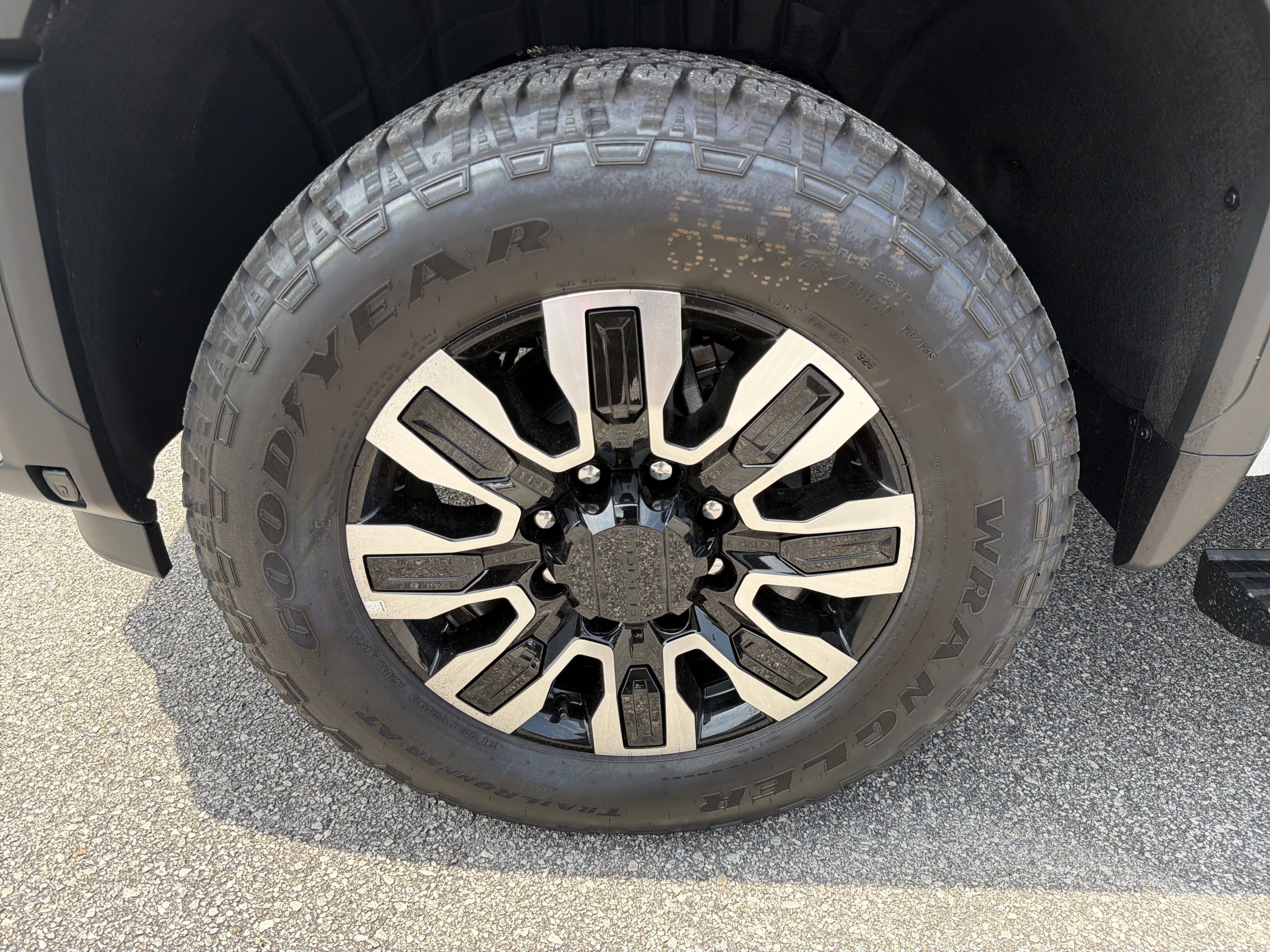 2026 GMC Sierra 2500HD Denali Ultimate - Photo 11