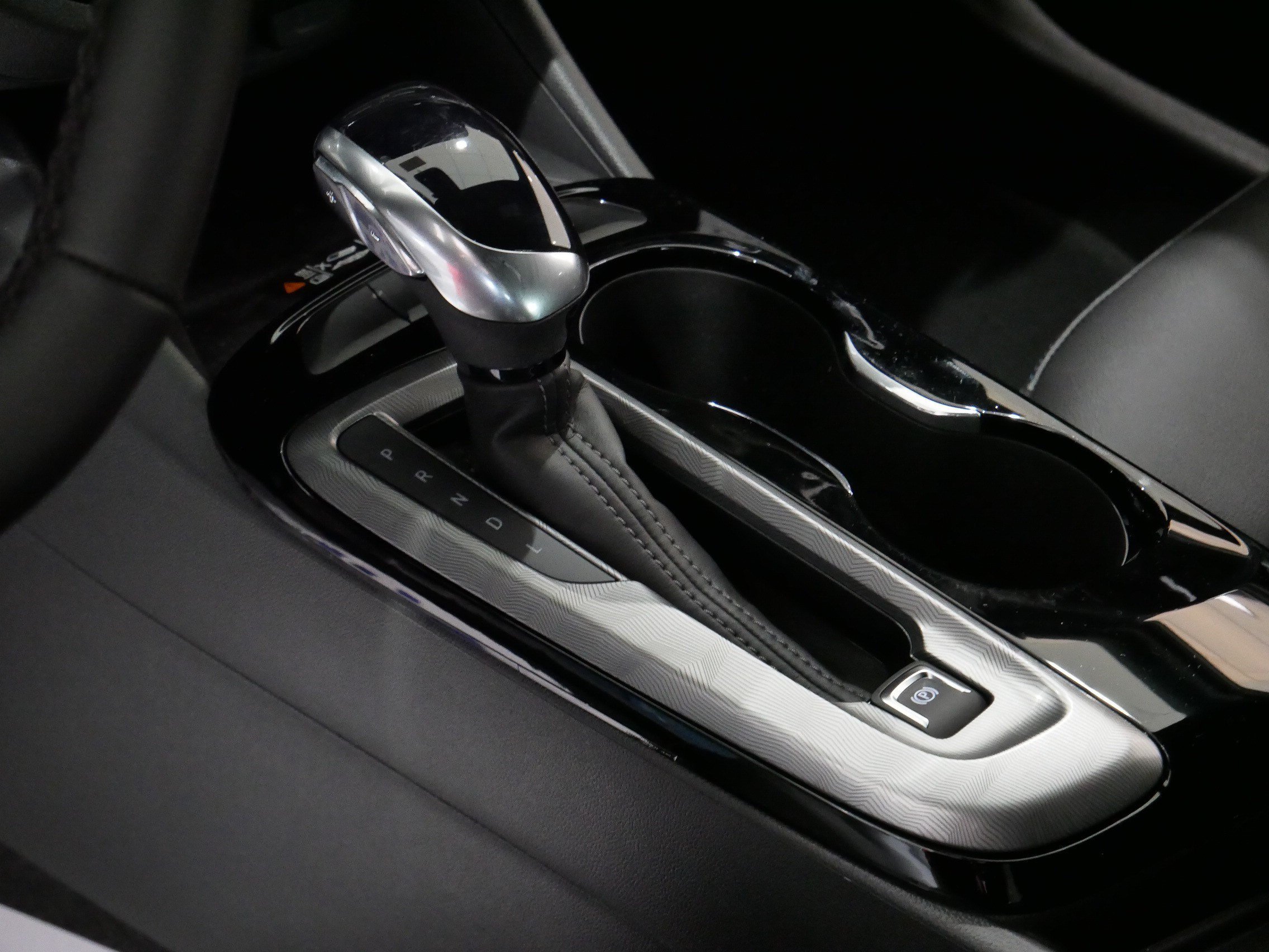 2026 Buick Envista Sport Touring - Photo 10