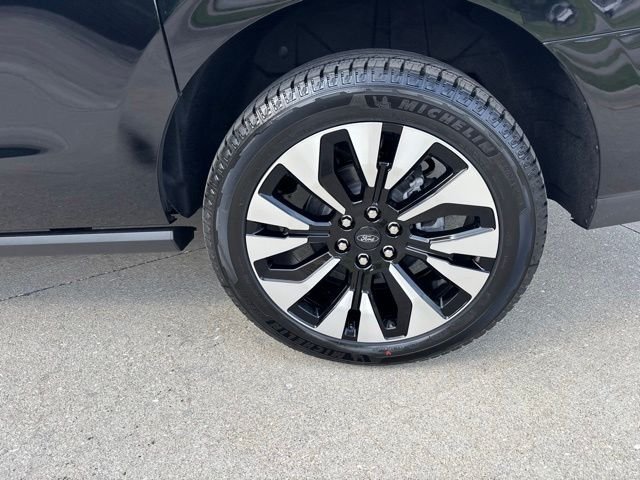 New 2026 Black Ford Platinum image 10