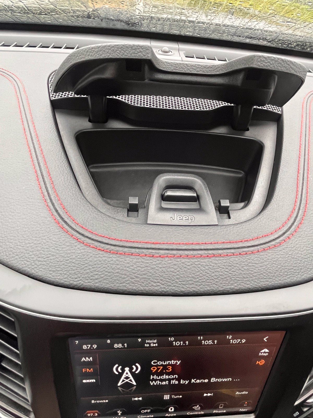 Used 2019 Black Jeep Trailhawk image 17