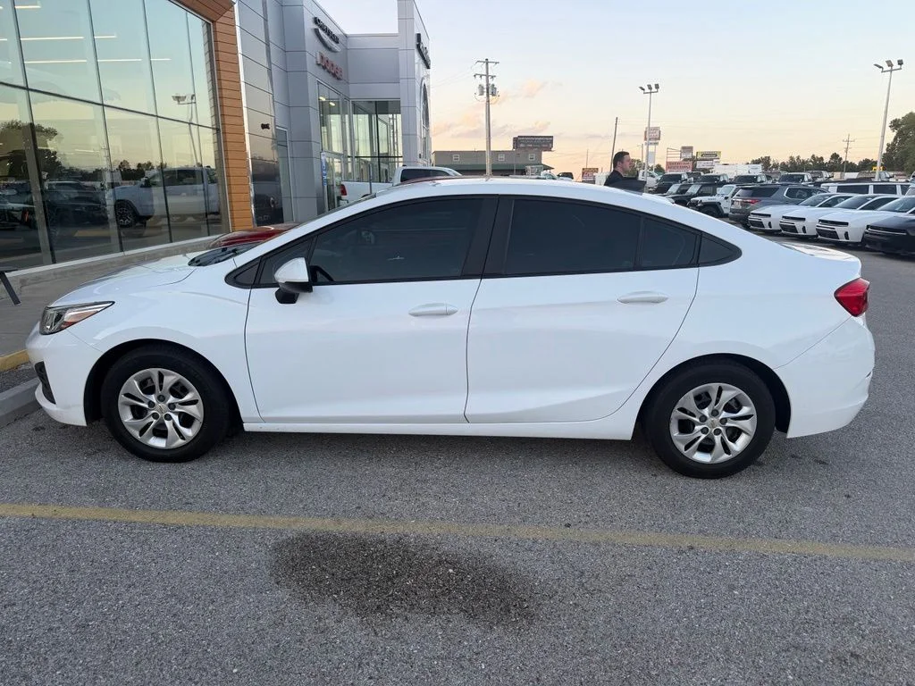 Used 2019 White Chevrolet LS image 3