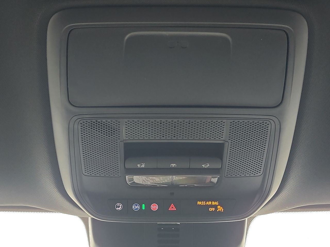 New 2026 Sterling Metallic GMC Elevation image 29