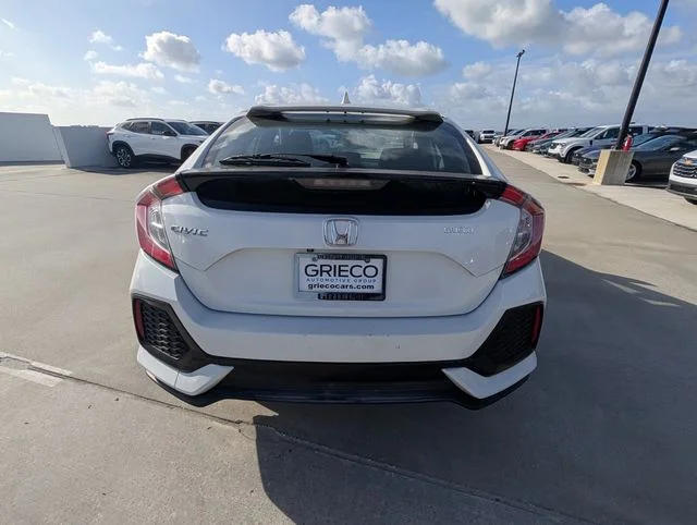 Used 2017  Honda LX image 11