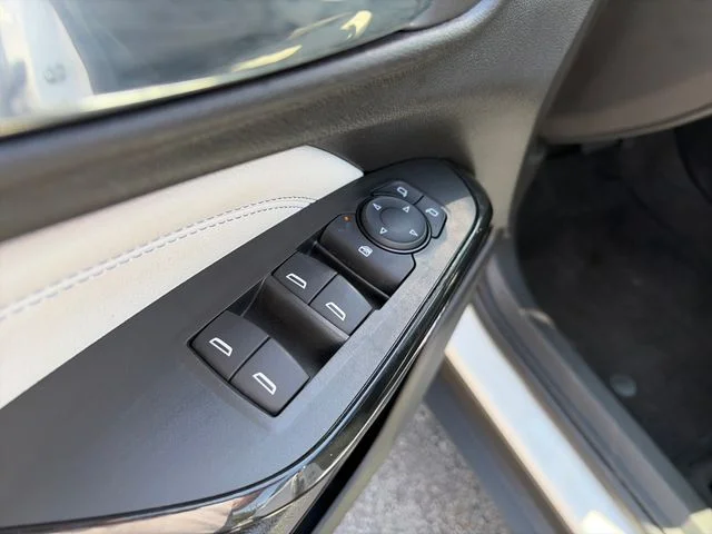 Used 2025 White Chevrolet LT image 11